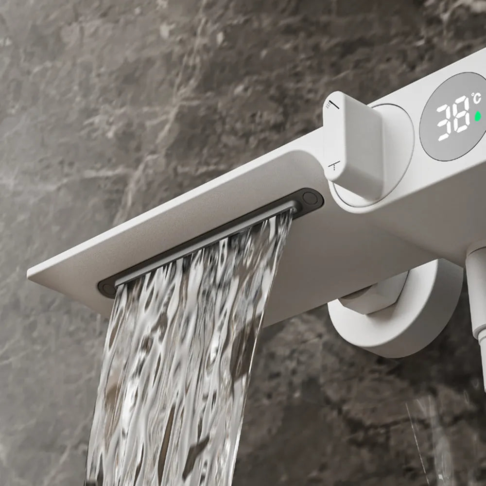 Robinet baignoire salle de bain cascade douchette affichage numérique - Blanc - Laiton