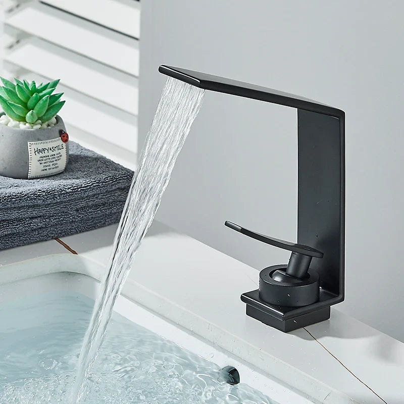 Robinet mitigeur design lavabo salle de bain cascade - Doré - Laiton