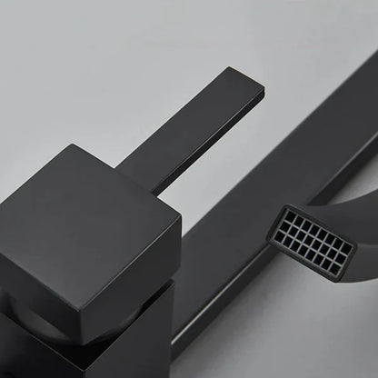 Robinet mitigeur lavabo salle de bain haut design - Noir - Laiton