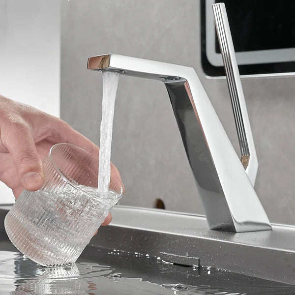 Robinet mitigeur salle de bain lavabo design contemporain - Argenté